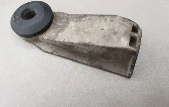 Opel Vectra C Radiator mount bracket 9202795
