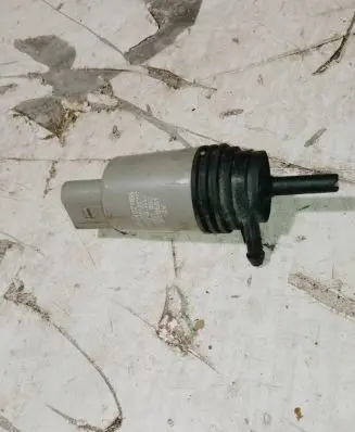 BMW 7 E65 E66 Windscreen/windshield washer pump E13021168 2300E51 502660