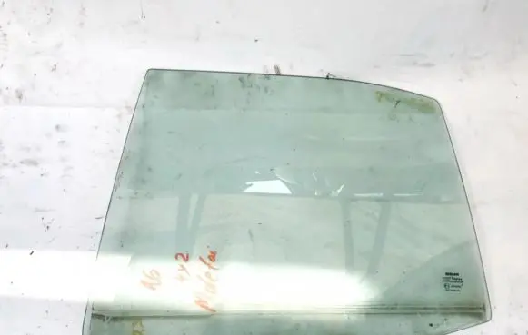 Nissan Primera Rear door window glass