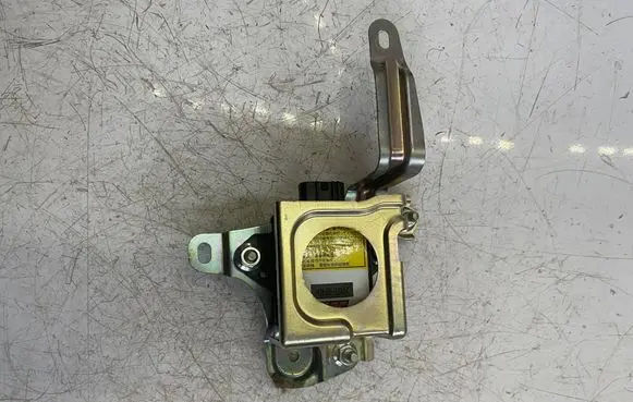 Lexus RX 330 - 350 - 400H Other devices 5018937904