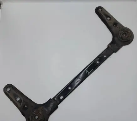 Nissan Leaf II (ZE1) Front subframe