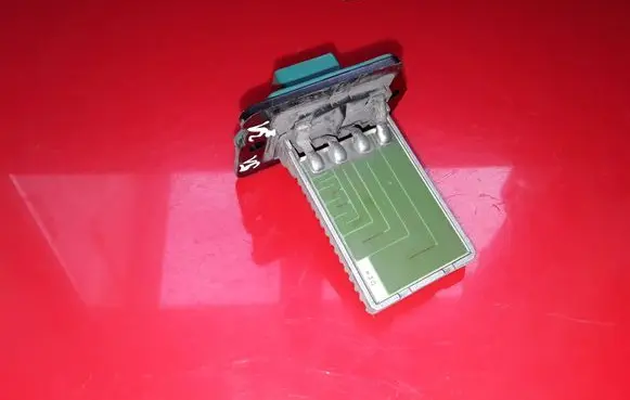 Hyundai Trajet Heater blower motor/fan resistor WGLA