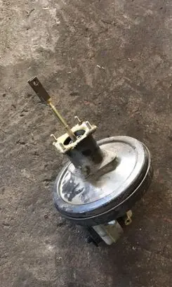 BMW 5 E34 Brake booster 1158695
