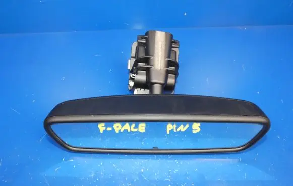 Jaguar F-Pace Rear view mirror (interior)