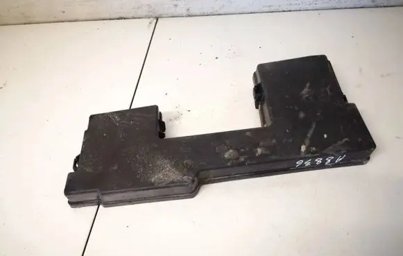 Jaguar XF Fuse box cover 8x2t14a075ab 8x2t-14a075-ab