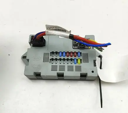 Land Rover Discovery Sport Fuse module CPLA14Q073AA