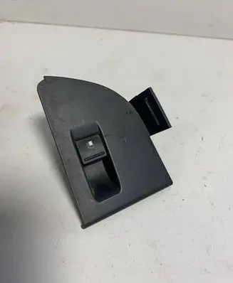Volkswagen Jetta V Fuel tank opening switch 7L6959833B 1K4867375