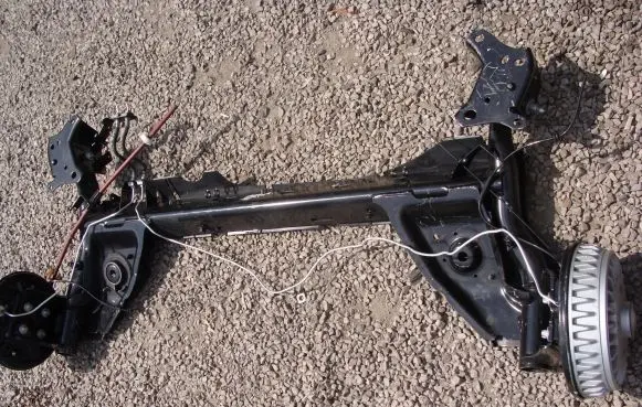 Renault Clio IV Rear beam 