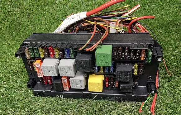 Mercedes-Benz E W212 Power management control unit A2129007124 A2129015504 A2129024408