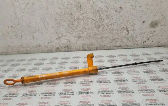 Skoda Fabia Mk1 (6Y) Oil level dip stick 038103663A