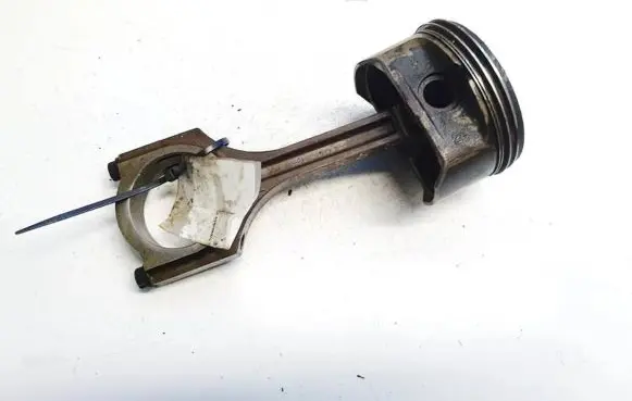 Hyundai Sonata Piston with connecting rod