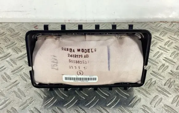 Tesla Model S Passenger airbag 102250700C