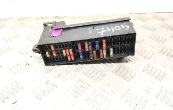 Volkswagen Caddy Fuse box set 2K2970012 2K2970076 0449388770
