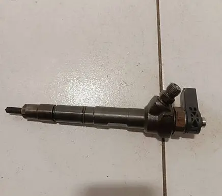 Volkswagen Sharan Fuel injector 03L130277J 0445110369 A1HK717
