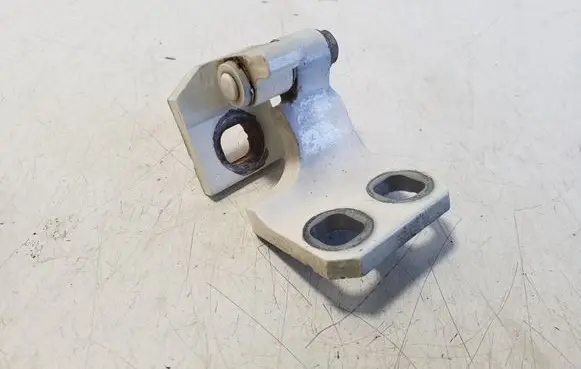 Maserati Ghibli Front door upper hinge A048903