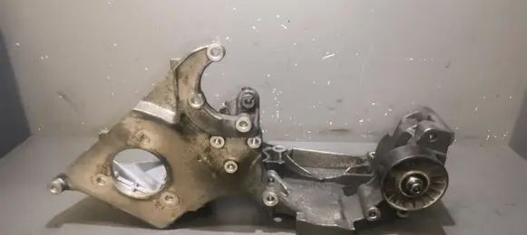 Skoda Octavia Mk1 (1U) Generator/alternator bracket 038903143H