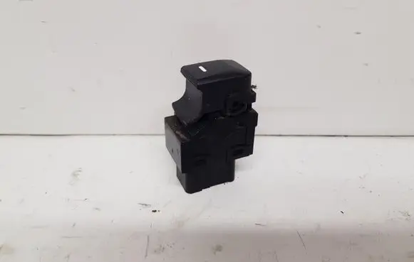 KIA Sportage Quarter vent window switch 
