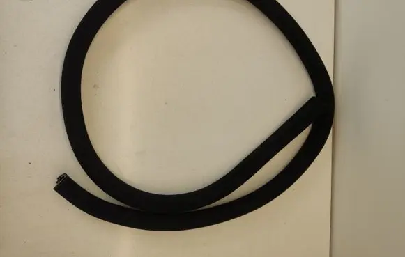 Mercedes-Benz CLS C219 Rear door rubber seal (on body) A2196970351