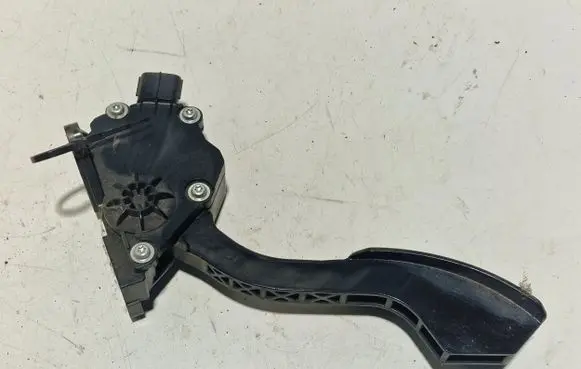 Toyota Prius (XW30) Accelerator throttle pedal 7811012010 1988007310