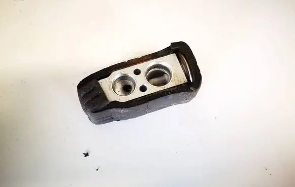 Air conditioning (A/C) expansion valve