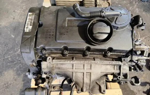 Volkswagen PASSAT B6 Engine BKP