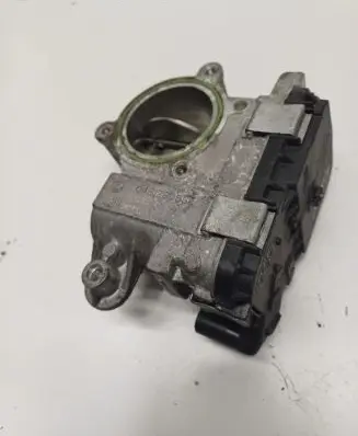 Volkswagen Polo V 6R Throttle valve 04B128063K