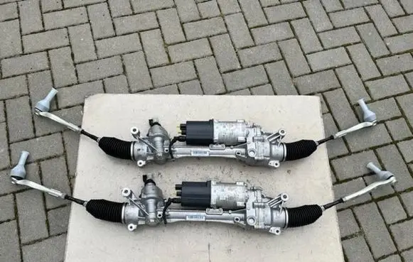Mercedes-Benz Vito Viano W638 Steering rack A2054603303