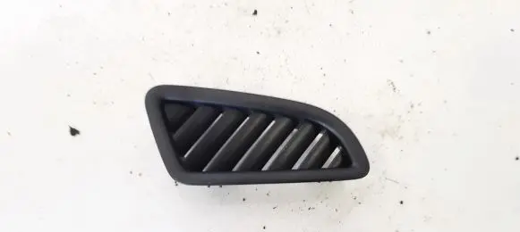 BMW 5 G30 G31 Dash center air vent grill
