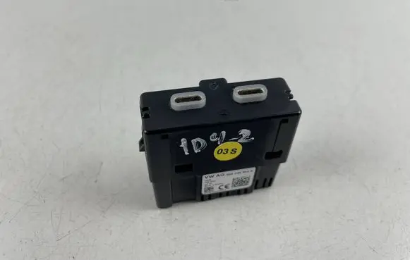 Volkswagen ID.4 USB socket connector 3G5035954A