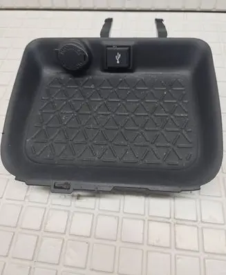 Toyota RAV 4 (XA50) Glove box central console 5881342040