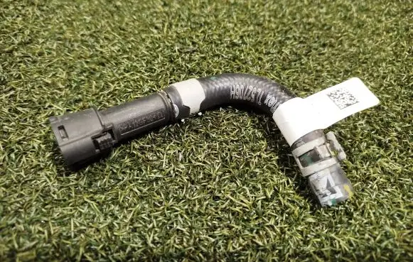 Porsche Cayenne (9Y0 9Y3) Engine coolant pipe/hose 06M133986S 026020819 TL52706H