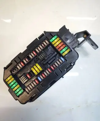 BMW X5 F15 Fuse module 9265835 619653 22062016