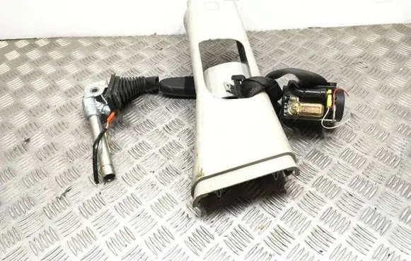 Nissan Qashqai Front seatbelt 86884JD000 E9047136 606137400C