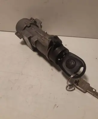Volkswagen Golf IV Ignition lock 4B0905851C