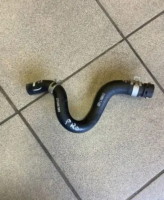 KIA Pro Cee'd III Engine coolant pipe/hose