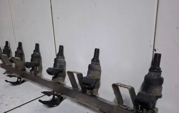 BMW 5 E39 Fuel injector 1427240