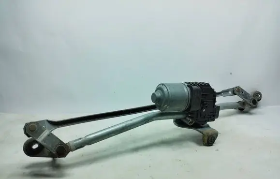 Front wiper linkage and motor