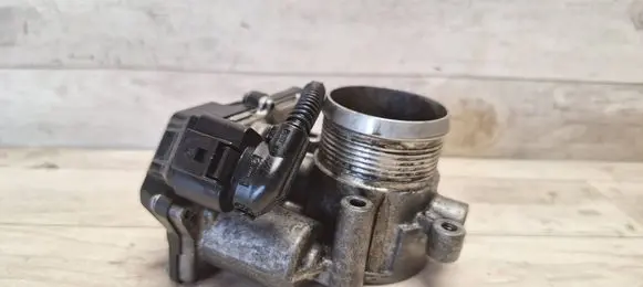 Volkswagen PASSAT B6 Throttle valve 03G128063D A2C53337753