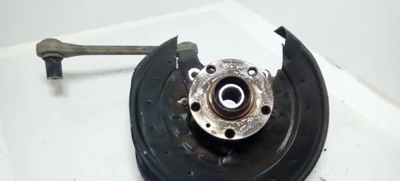 Volkswagen Phaeton Rear wheel hub spindle/knuckle 