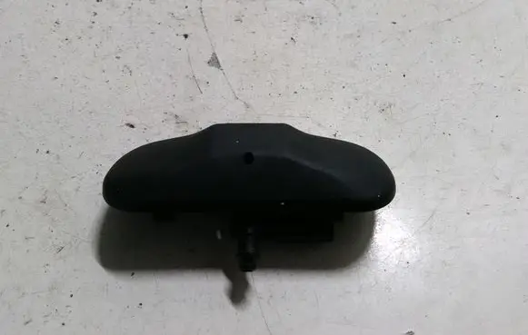 Windshield washer spray nozzle