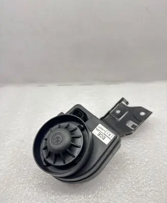 BMW 3 E46 Alarm system siren 8383152