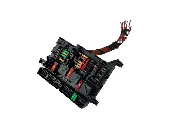 Mini One - Cooper F56 F55 Fuse module 9360501 9270355