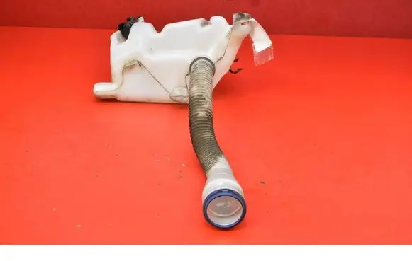Windshield washer fluid reservoir/tank