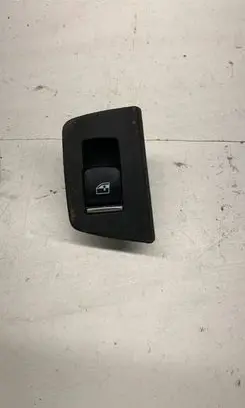 BMW M5 F90 Electric window control switch 9327031 4369RRR