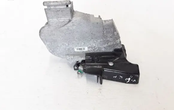 Volvo V50 Front door lock 30799335