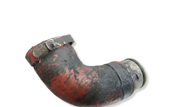 Volkswagen PASSAT B6 Intercooler hose/pipe 038131111A