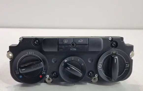 Volkswagen PASSAT B6 Climate control unit