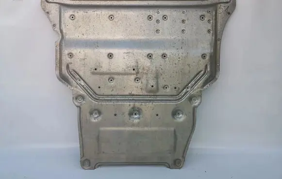 Audi A3 S3 8V Engine splash shield/under tray 5Q7825237A