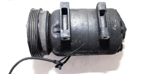 Volkswagen PASSAT B5 Air conditioning (A/C) compressor (pump) 8d0260805d 5060310780