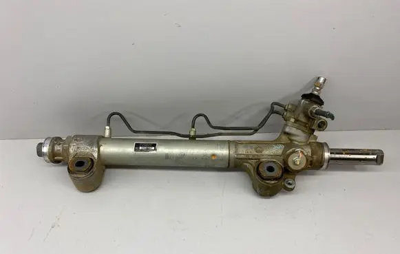 Toyota Hilux VIII Steering rack